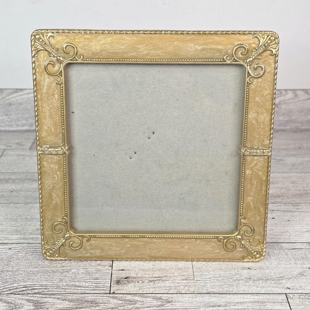 VTG Ashleigh Manor Frame Gold Enamel Tabletop 4.5x4.5 Picture Photo Size